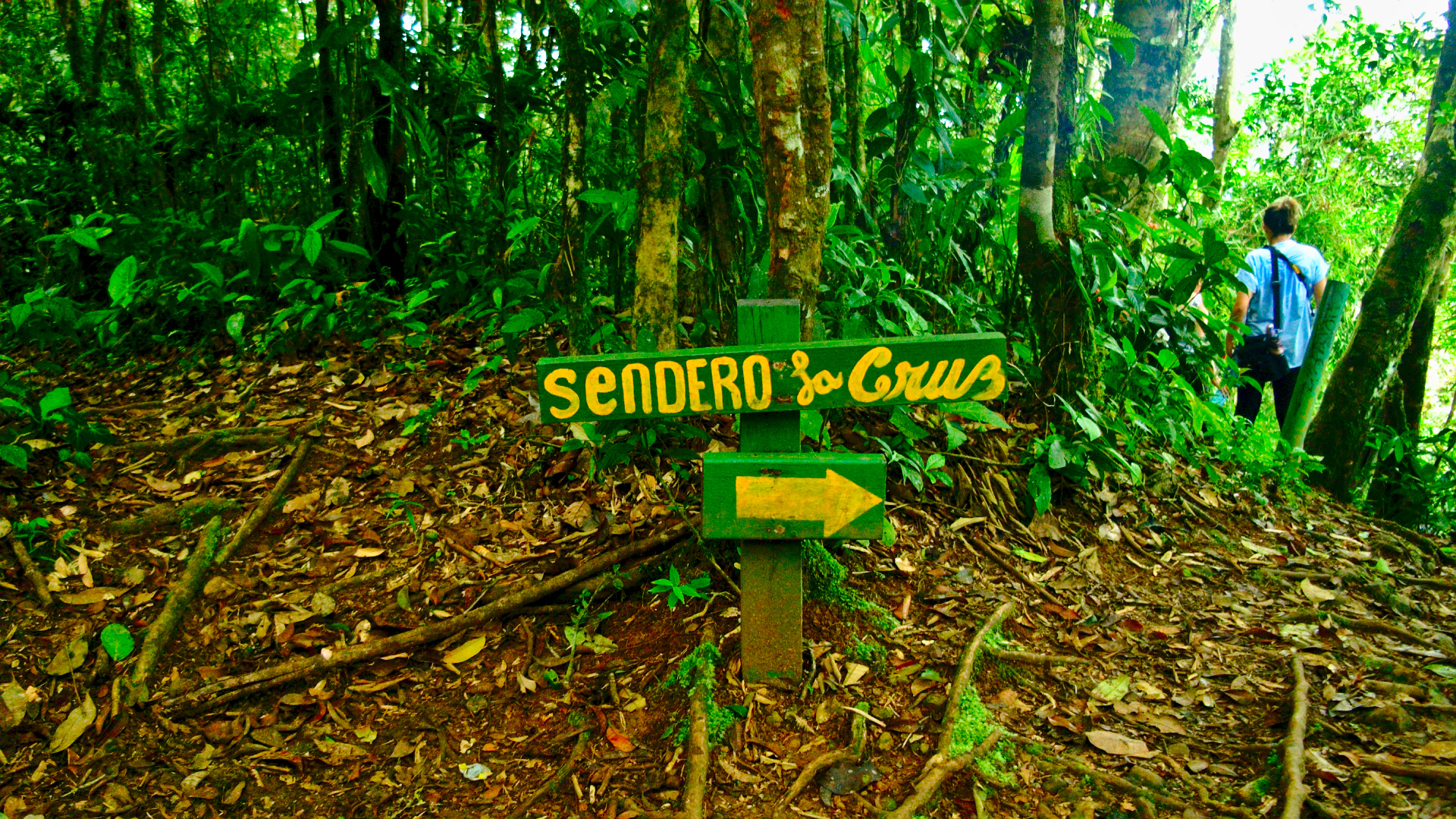 Sendero de Cruz sign